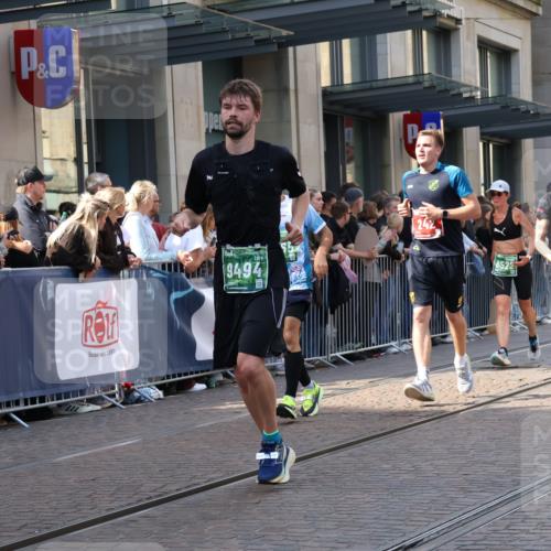 13.09.2026 - 21. swb-Marathon Bremen Strokosch-Dieckow http://msf.ph/oto/10340743 13.09.2026 13:27:27 Ziel 323, 440, 488, 534, 762, 857, 1006, 1456, 1932, 2668, 2686, 3013, 3135, 3460, 3521, 3576, 3970, 4106, 4133, 4265, 4421, 4496, 4593, 4744, 5081, 5462, 5557, 6067, 6468, 6522, 7042, 7138, 7358, 8188, 8351, 9067, 9145, 9494, 9727, 13198, 242, 593, 940, 1373, 1574, 2345, 2454, 3273, 3385, 3496, 4121, 4558, 5220, 5290, 5358, 5616, 6071, 6288, 6306, 6776, 7110, 7849, 8219, 9159, 9343, 9760, 10112, 10113, 13147 meine-sportfotos.de