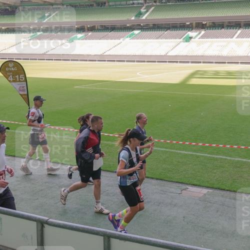 13.09.2026 - 21. swb-Marathon Bremen Michael Burmester http://msf.ph/oto/10340771 13.09.2026 13:21:47 Laufen im Stadion 128, 258, 343, 351, 423, 441, 571, 601, 620, 704, 782, 851, 1060, 1094, 1157, 1158, 1177, 1316, 1344, 1417, 1439, 1518, 1657, 1669, 1676, 1697, 1729, 1808, 1846, 1883, 2010, 2064, 2139, 2201, 2258, 2278, 2290, 2394, 2395, 2414, 2417, 2437, 2501, 2519, 2551, 2588, 2619, 2632, 2652, 2660, 2685, 2711, 2736, 2793, 2828, 2886, 2954, 2964, 2995, 3004, 3010, 3017, 3018, 3022, 3034, 3035, 3036, 3037, 3070, 3074, 3102, 3139, 3144, 3225, 3351, 3682, 3784, 4020, 1506 meine-sportfotos.de