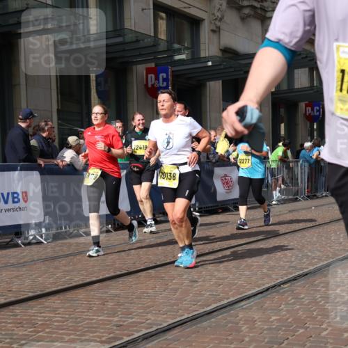 13.09.2026 - 21. swb-Marathon Bremen Strokosch-Dieckow http://msf.ph/oto/10340779 13.09.2026 11:07:20 Ziel 10138, 10279, 10280, 10363, 10364, 10501, 10505, 10580, 10595, 10661, 10695, 10830, 10871, 10907, 10935, 10937, 11037, 11223, 11515, 11643, 11767, 11899, 11924, 11934, 12097, 12167, 12168, 12194, 12210, 12277, 12307, 12419, 12509, 12511, 12512, 10156, 10205, 10360, 10488, 10748, 11100, 11123, 11246, 11393, 11417, 11439, 11600, 11684, 11696, 11759, 11822, 11823, 11865, 11917, 12020, 12173, 12255, 12266 meine-sportfotos.de