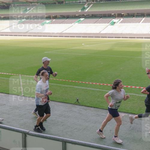 13.09.2026 - 21. swb-Marathon Bremen Michael Burmester http://msf.ph/oto/10340801 13.09.2026 13:21:52 Laufen im Stadion 128, 211, 258, 343, 351, 423, 441, 571, 601, 620, 704, 782, 851, 1060, 1094, 1157, 1158, 1177, 1259, 1316, 1344, 1417, 1439, 1518, 1657, 1669, 1676, 1729, 1808, 1846, 1883, 2139, 2201, 2258, 2278, 2290, 2394, 2395, 2414, 2417, 2437, 2504, 2519, 2551, 2588, 2619, 2632, 2652, 2660, 2685, 2711, 2736, 2793, 2828, 2886, 2954, 2964, 2995, 3004, 3010, 3022, 3034, 3036, 3070, 3074, 3102, 3144, 3225, 3351, 3682, 3784, 4020, 4431, 4584, 1506 meine-sportfotos.de