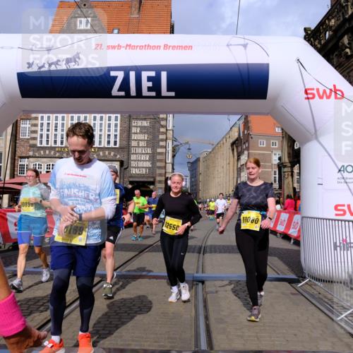 13.09.2026 - 21. swb-Marathon Bremen Tim E. http://msf.ph/oto/10340822 13.09.2026 11:10:41 Ziel 10002, 10169, 10247, 10361, 10362, 10422, 10706, 10719, 10791, 10890, 10963, 11080, 11300, 11382, 11725, 11732, 11957, 11982, 12227, 12293, 12454, 12550 meine-sportfotos.de