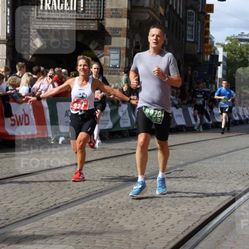 13.09.2026 - 21. swb-Marathon Bremen Strokosch-Dieckow http://msf.ph/oto/10340847 13.09.2026 13:31:54 Ziel 310, 922, 1600, 2602, 2707, 3115, 3152, 3239, 3343, 3392, 3579, 3858, 3859, 4164, 4258, 4273, 4692, 4889, 5426, 5504, 6039, 6062, 6100, 6147, 6193, 6581, 6602, 6968, 6971, 7032, 7608, 7941, 8042, 8166, 8205, 8206, 8239, 8364, 8495, 8522, 9155, 9293, 9568, 9903, 2310, 2934, 3946, 4566, 4797, 4979, 6116, 7526, 7818, 8610, 9640 meine-sportfotos.de