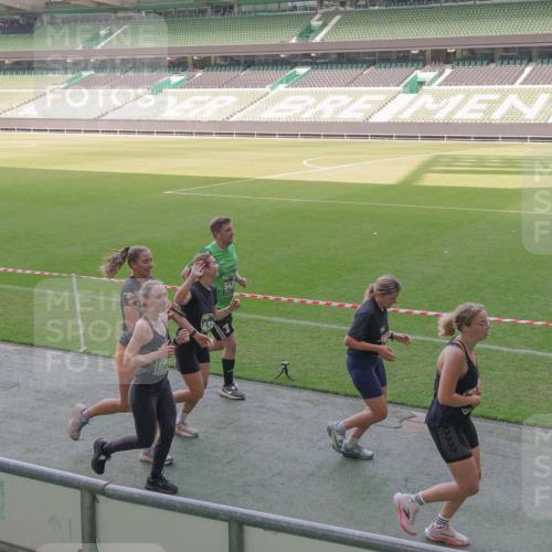 13.09.2026 - 21. swb-Marathon Bremen Michael Burmester http://msf.ph/oto/10340968 13.09.2026 13:22:11 Laufen im Stadion 128, 160, 211, 258, 343, 351, 423, 441, 571, 601, 620, 782, 851, 1060, 1094, 1157, 1158, 1177, 1259, 1316, 1344, 1417, 1439, 1518, 1657, 1669, 1676, 1691, 1729, 1808, 1846, 1883, 2139, 2201, 2213, 2258, 2278, 2290, 2414, 2504, 2526, 2551, 2619, 2632, 2652, 2660, 2685, 2711, 2736, 2828, 2954, 2964, 2995, 3004, 3010, 3022, 3034, 3070, 3074, 3144, 3225, 3351, 3530, 3682, 3784, 4020, 4054, 4406, 4407, 4431, 4584, 1506 meine-sportfotos.de