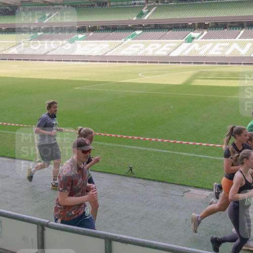 13.09.2026 - 21. swb-Marathon Bremen Michael Burmester http://msf.ph/oto/10340982 13.09.2026 13:22:12 Laufen im Stadion 128, 160, 211, 258, 343, 351, 423, 441, 571, 601, 620, 782, 851, 1060, 1094, 1157, 1158, 1177, 1178, 1259, 1316, 1344, 1417, 1518, 1657, 1669, 1676, 1691, 1729, 1788, 1808, 1846, 1883, 2139, 2201, 2213, 2258, 2290, 2414, 2504, 2526, 2551, 2619, 2632, 2652, 2660, 2685, 2711, 2736, 2828, 2954, 2964, 2995, 3004, 3010, 3022, 3034, 3070, 3074, 3144, 3225, 3351, 3530, 3682, 3784, 4020, 4054, 4406, 4407, 4431, 4584, 1506 meine-sportfotos.de
