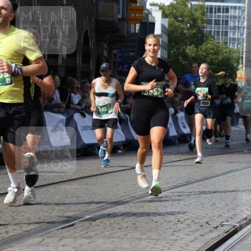 13.09.2026 - 21. swb-Marathon Bremen Strokosch-Dieckow http://msf.ph/oto/10340994 13.09.2026 13:26:41 Ziel 1368, 1649, 2434, 2658, 3603, 3983, 4723, 5747, 5906, 5934, 5992, 6230, 6639, 7626, 8817, 13195, 531, 946, 2089, 3076, 3302, 3510, 3852, 3893, 4441, 4598, 4919, 5054, 5937, 5943, 6314, 6455, 6580, 7246, 7317, 8112, 8303, 9551, 13097 meine-sportfotos.de