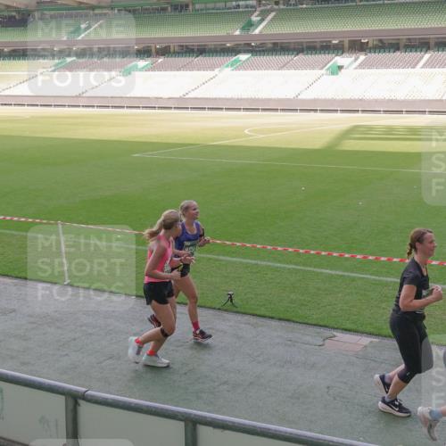 13.09.2026 - 21. swb-Marathon Bremen Michael Burmester http://msf.ph/oto/10341112 13.09.2026 13:22:27 Laufen im Stadion 128, 160, 211, 258, 343, 351, 423, 441, 571, 601, 609, 620, 708, 782, 851, 892, 1060, 1094, 1157, 1158, 1177, 1178, 1259, 1316, 1331, 1344, 1417, 1518, 1657, 1669, 1676, 1691, 1729, 1746, 1788, 1883, 2213, 2290, 2414, 2433, 2475, 2504, 2526, 2551, 2619, 2632, 2652, 2660, 2685, 2711, 2736, 2828, 2954, 2964, 2995, 3010, 3022, 3034, 3144, 3225, 3252, 3347, 3351, 3505, 3530, 3559, 3682, 3727, 3784, 4020, 4054, 4231, 4406, 4407, 4431, 4467, 4584, 1506 meine-sportfotos.de