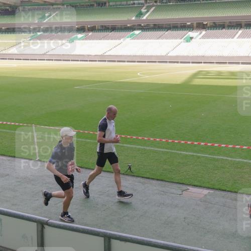 13.09.2026 - 21. swb-Marathon Bremen Michael Burmester http://msf.ph/oto/10341127 13.09.2026 13:22:28 Laufen im Stadion 128, 160, 211, 258, 343, 351, 423, 441, 533, 571, 601, 609, 620, 708, 782, 851, 892, 1060, 1094, 1157, 1158, 1177, 1178, 1259, 1316, 1331, 1344, 1417, 1518, 1657, 1669, 1676, 1691, 1729, 1746, 1788, 1883, 2213, 2290, 2414, 2433, 2475, 2504, 2526, 2551, 2619, 2632, 2652, 2660, 2685, 2711, 2736, 2828, 2954, 2964, 2995, 3010, 3022, 3034, 3144, 3225, 3252, 3347, 3351, 3505, 3530, 3559, 3682, 3727, 3784, 4020, 4054, 4231, 4406, 4407, 4431, 4467, 4584, 1506 meine-sportfotos.de
