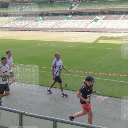 13.09.2026 - 21. swb-Marathon Bremen Michael Burmester http://msf.ph/oto/10341175 13.09.2026 13:22:34 Laufen im Stadion 128, 160, 211, 258, 343, 351, 423, 441, 533, 571, 601, 609, 708, 782, 851, 892, 1060, 1094, 1157, 1158, 1177, 1178, 1259, 1316, 1331, 1344, 1417, 1518, 1657, 1669, 1676, 1691, 1729, 1746, 1788, 1883, 2213, 2290, 2433, 2475, 2504, 2526, 2551, 2619, 2632, 2652, 2660, 2685, 2711, 2828, 2954, 2964, 2995, 3022, 3034, 3144, 3225, 3252, 3347, 3351, 3423, 3505, 3530, 3559, 3682, 3727, 3784, 3819, 4020, 4054, 4231, 4406, 4407, 4431, 4467, 4584, 1506 meine-sportfotos.de