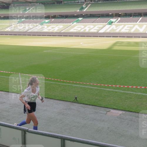 13.09.2026 - 21. swb-Marathon Bremen Michael Burmester http://msf.ph/oto/10341195 13.09.2026 13:22:37 Laufen im Stadion 128, 160, 211, 258, 343, 351, 423, 441, 533, 571, 601, 609, 708, 782, 851, 892, 1060, 1094, 1157, 1158, 1177, 1178, 1259, 1316, 1331, 1344, 1417, 1518, 1657, 1669, 1691, 1729, 1746, 1788, 1883, 2213, 2290, 2433, 2475, 2504, 2526, 2551, 2619, 2632, 2652, 2660, 2685, 2711, 2828, 2954, 2964, 2995, 3022, 3034, 3144, 3225, 3252, 3347, 3351, 3423, 3447, 3505, 3530, 3559, 3682, 3727, 3784, 3819, 4020, 4054, 4231, 4406, 4407, 4431, 4467, 4584, 1506 meine-sportfotos.de