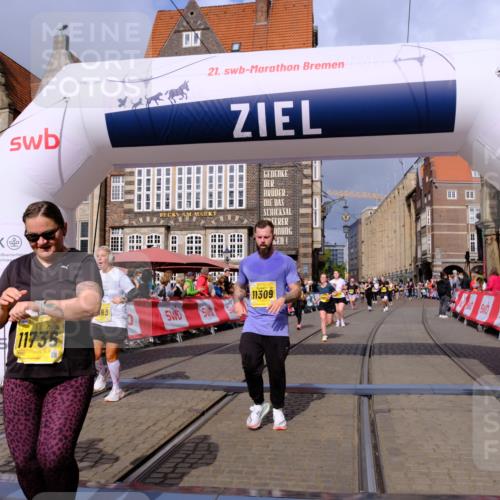 13.09.2026 - 21. swb-Marathon Bremen Tim E. http://msf.ph/oto/10341239 13.09.2026 11:10:56 Ziel 10002, 10247, 10422, 10461, 10462, 10719, 10768, 10791, 10911, 11047, 11283, 11298, 11300, 11309, 11327, 11513, 11583, 11736, 11846, 12183, 12227, 12454 meine-sportfotos.de