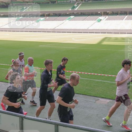 13.09.2026 - 21. swb-Marathon Bremen Michael Burmester http://msf.ph/oto/10341315 13.09.2026 13:22:55 Laufen im Stadion 128, 160, 211, 258, 343, 351, 434, 441, 533, 571, 601, 609, 708, 851, 892, 1060, 1094, 1157, 1178, 1259, 1331, 1344, 1417, 1518, 1657, 1669, 1691, 1729, 1746, 1788, 1883, 2213, 2290, 2433, 2475, 2495, 2504, 2526, 2619, 2632, 2652, 2660, 2685, 2711, 2936, 2964, 2968, 2995, 3022, 3034, 3225, 3252, 3282, 3292, 3347, 3351, 3395, 3423, 3447, 3505, 3530, 3559, 3682, 3727, 3770, 3784, 3819, 4020, 4054, 4231, 4406, 4407, 4431, 4466, 4467, 4584, 1506 meine-sportfotos.de