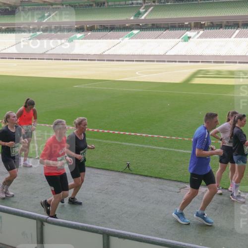 13.09.2026 - 21. swb-Marathon Bremen Michael Burmester http://msf.ph/oto/10341384 13.09.2026 13:23:06 Laufen im Stadion 128, 137, 160, 211, 258, 324, 343, 351, 434, 533, 571, 609, 708, 721, 851, 892, 1157, 1178, 1259, 1331, 1344, 1417, 1597, 1598, 1657, 1669, 1691, 1729, 1746, 1788, 1883, 2213, 2286, 2290, 2433, 2445, 2475, 2495, 2503, 2504, 2526, 2619, 2632, 2652, 2660, 2685, 2711, 2768, 2936, 2964, 2968, 3034, 3225, 3252, 3282, 3288, 3289, 3292, 3347, 3351, 3364, 3395, 3423, 3447, 3505, 3530, 3559, 3682, 3727, 3770, 3784, 3819, 4020, 4054, 4231, 4406, 4407, 4431, 4466, 4467, 4584, 1506 meine-sportfotos.de