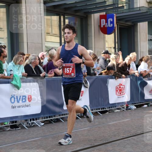 13.09.2026 - 21. swb-Marathon Bremen Strokosch-Dieckow http://msf.ph/oto/10341388 13.09.2026 13:27:48 Ziel 488, 1343, 1456, 1460, 2977, 3114, 3334, 3480, 3576, 4265, 4506, 5250, 5360, 5462, 5889, 6182, 6468, 7926, 8188, 8656, 9067, 9145, 9167, 9168, 9543, 9738, 9881, 13069, 323, 440, 534, 762, 857, 940, 1006, 1373, 1574, 1932, 2345, 2668, 2686, 3013, 3135, 3460, 3521, 3576, 3970, 4106, 4133, 4265, 4421, 4496, 4593, 4744, 5081, 5220, 5290, 5557, 6067, 6468, 6522, 7042, 7110, 7138, 7358, 8351, 9494, 9727, 13198 meine-sportfotos.de