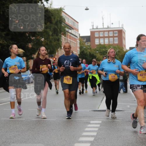 13.09.2026 - Kiel Lauf Markus Tischler http://msf.ph/oto/10341463 13.09.2026 11:13:04 Fleethörn 11680, 11679, 644, 19, 39, 4216 meine-sportfotos.de