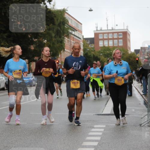 13.09.2026 - Kiel Lauf Markus Tischler http://msf.ph/oto/10341468 13.09.2026 11:13:04 Fleethörn 11680, 1675, 11679, 38, 644, 4216 meine-sportfotos.de