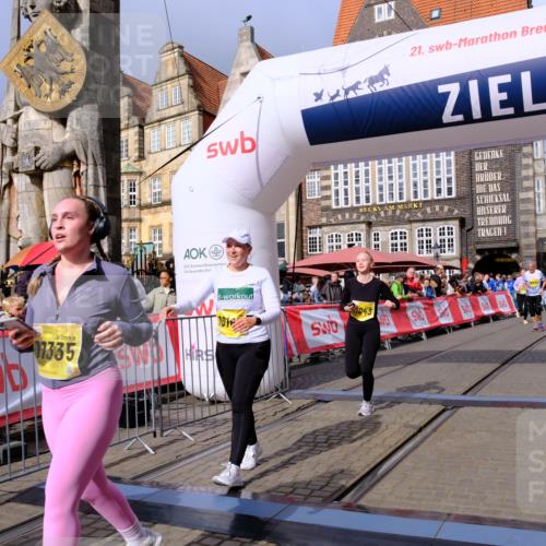 13.09.2026 - 21. swb-Marathon Bremen Tim E. http://msf.ph/oto/10341503 13.09.2026 11:11:11 Ziel 10148, 10163, 10461, 10462, 10527, 10547, 10653, 10792, 10841, 10911, 11043, 11047, 11237, 11327, 11335, 11465, 11483, 11513, 11691, 11756, 11846, 11993, 12401 meine-sportfotos.de