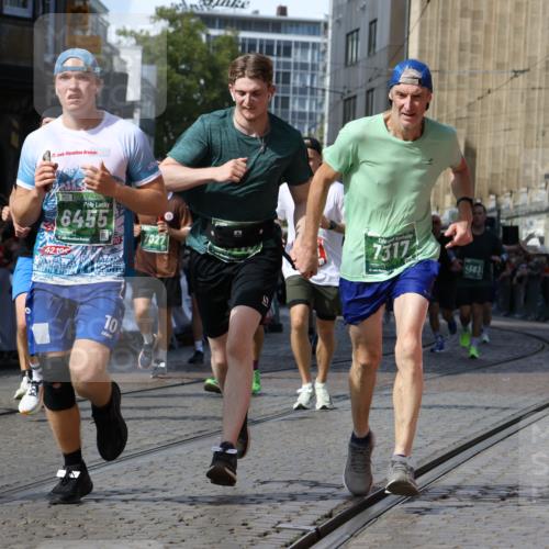 13.09.2026 - 21. swb-Marathon Bremen Strokosch-Dieckow http://msf.ph/oto/10341556 13.09.2026 13:26:53 Ziel 1368, 1649, 2779, 3526, 3603, 3852, 4077, 5747, 5992, 6289, 6375, 6548, 7626, 9260, 13195, 946, 1493, 1494, 2089, 2454, 3076, 3302, 3527, 4121, 4327, 4397, 4563, 5689, 5943, 6455, 7027, 7072, 9150, 9511, 9854, 9878 meine-sportfotos.de