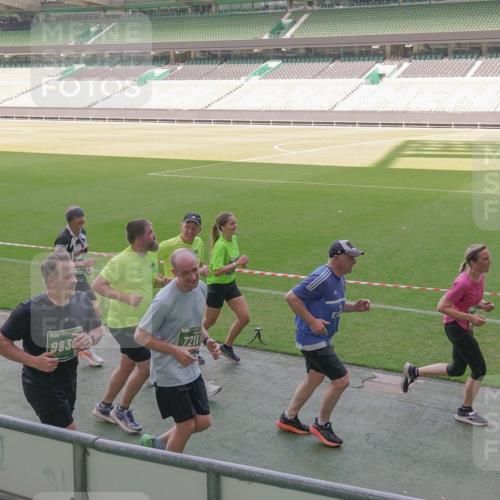 13.09.2026 - 21. swb-Marathon Bremen Michael Burmester http://msf.ph/oto/10341727 13.09.2026 13:24:04 Laufen im Stadion 137, 160, 182, 324, 434, 533, 548, 609, 708, 721, 723, 739, 743, 752, 892, 1178, 1273, 1331, 1463, 1471, 1491, 1597, 1598, 1691, 1746, 1788, 1944, 2095, 2211, 2213, 2252, 2267, 2286, 2312, 2323, 2433, 2445, 2465, 2475, 2483, 2495, 2497, 2503, 2526, 2554, 2571, 2644, 2768, 2776, 2936, 2968, 3252, 3282, 3288, 3289, 3292, 3298, 3306, 3312, 3347, 3364, 3381, 3395, 3423, 3447, 3505, 3530, 3559, 3727, 3770, 3819, 4054, 4231, 4406, 4407, 4466, 4467 meine-sportfotos.de