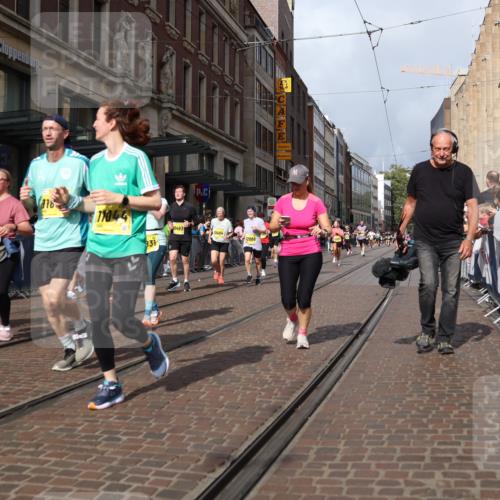 13.09.2026 - 21. swb-Marathon Bremen Strokosch-Dieckow http://msf.ph/oto/10341819 13.09.2026 11:07:53 Ziel 10135, 10139, 10188, 10404, 10493, 10767, 10793, 10851, 10859, 11032, 11044, 11263, 11378, 11404, 11509, 11659, 11831, 11833, 11958, 12031, 12066, 12160, 12248, 12315, 12325, 12384, 12389, 10279, 10280, 10363, 10364, 10501, 10505, 10580, 10595, 10660, 10661, 10674, 10830, 10871, 10907, 10935, 10937, 11037, 11223, 11515, 11643, 11899, 11924, 11934, 12024, 12097, 12167, 12168, 12194, 12277, 12307, 12511, 12512 meine-sportfotos.de