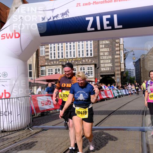 13.09.2026 - 21. swb-Marathon Bremen Tim E. http://msf.ph/oto/10341960 13.09.2026 11:11:33 Ziel 10313, 10419, 10611, 10644, 11036, 11062, 11141, 11216, 11231, 11458, 11679, 11745, 11870, 12126, 12148, 12396, 12464, 12507 meine-sportfotos.de
