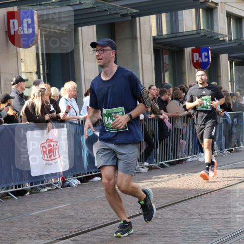 13.09.2026 - 21. swb-Marathon Bremen Strokosch-Dieckow http://msf.ph/oto/10341967 13.09.2026 13:28:05 Ziel 178, 210, 1239, 1380, 1460, 2047, 2764, 2977, 3028, 3114, 3294, 3334, 3597, 4250, 4506, 5250, 5360, 5683, 5889, 6182, 8429, 8483, 8570, 9064, 9543, 9549, 9738, 9881, 440, 488, 534, 762, 1343, 1456, 1932, 3135, 3480, 3576, 4106, 4133, 4265, 4744, 5462, 6468, 6522, 7042, 7138, 7358, 7926, 8188, 8351, 8656, 9067, 9145, 9167, 9168, 9494, 9881, 13069, 13198 meine-sportfotos.de