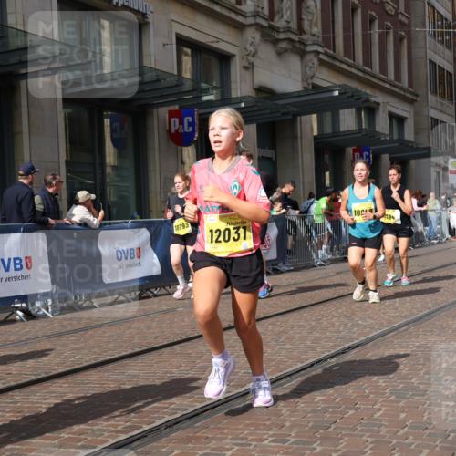13.09.2026 - 21. swb-Marathon Bremen Strokosch-Dieckow http://msf.ph/oto/10341970 13.09.2026 11:07:58 Ziel 10135, 10188, 10404, 10493, 10767, 10793, 10851, 10859, 11032, 11124, 11263, 11404, 11509, 11560, 11561, 11659, 11831, 11958, 11968, 12073, 12160, 12164, 12248, 12315, 12325, 12384, 12389, 12410, 10139, 10580, 10595, 10660, 10661, 10674, 10830, 10871, 10935, 10937, 11037, 11044, 11223, 11378, 11404, 11515, 11643, 11833, 11924, 11934, 11958, 12024, 12031, 12066, 12097, 12194, 12307, 12511, 12512 meine-sportfotos.de