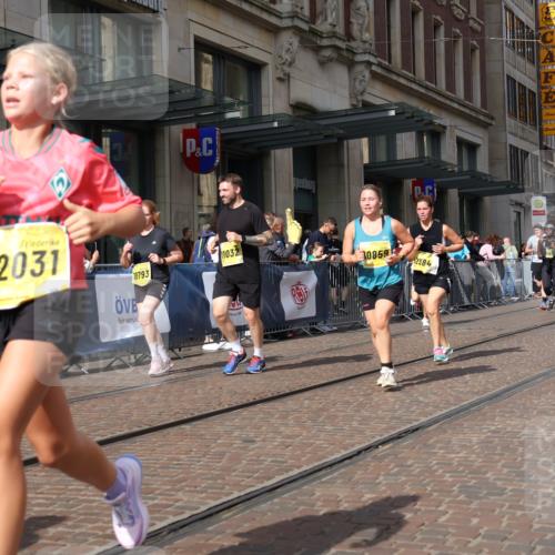 13.09.2026 - 21. swb-Marathon Bremen Strokosch-Dieckow http://msf.ph/oto/10341988 13.09.2026 11:07:59 Ziel 10135, 10188, 10404, 10493, 10767, 10793, 10851, 10859, 11032, 11124, 11263, 11509, 11560, 11561, 11659, 11831, 11888, 11968, 12073, 12160, 12164, 12248, 12315, 12325, 12384, 12389, 12410, 10139, 10595, 10660, 10661, 10674, 10830, 10871, 10935, 10937, 11037, 11044, 11378, 11404, 11515, 11643, 11833, 11958, 12024, 12031, 12066, 12097, 12194, 12307, 12511, 12512 meine-sportfotos.de