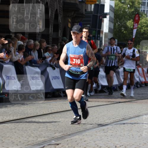 13.09.2026 - 21. swb-Marathon Bremen Strokosch-Dieckow http://msf.ph/oto/10342027 13.09.2026 13:32:04 Ziel 310, 578, 846, 3115, 3205, 3239, 3244, 3278, 3858, 3989, 4030, 4164, 4273, 4692, 4998, 5158, 5325, 5363, 5426, 5899, 6062, 6100, 6193, 6213, 6354, 6581, 6602, 7032, 7242, 7260, 7608, 7790, 7941, 7964, 8042, 8078, 8166, 8205, 8206, 8247, 8364, 8495, 8522, 9016, 9033, 9188, 9293, 9568, 9785, 9903, 9914, 13151, 13231, 287, 1369, 2310, 3650, 3922, 4057, 4566, 5628, 6258, 6475, 6857, 6875, 7150, 7182, 7553, 7572, 7818, 8632, 9198, 9394, 13029, 13182 meine-sportfotos.de