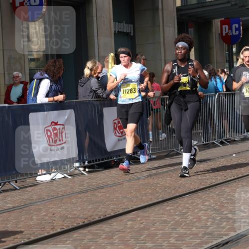 13.09.2026 - 21. swb-Marathon Bremen Strokosch-Dieckow http://msf.ph/oto/10342112 13.09.2026 11:08:02 Ziel 10135, 10188, 10767, 10793, 10851, 10859, 11032, 11124, 11263, 11509, 11560, 11561, 11888, 11968, 12073, 12164, 12315, 12325, 12384, 12410, 12516, 10139, 10404, 10493, 10595, 10660, 10661, 10674, 10767, 10830, 10871, 10937, 11037, 11044, 11378, 11404, 11515, 11659, 11831, 11833, 11958, 12024, 12031, 12066, 12097, 12160, 12248, 12307, 12389, 12511, 12512 meine-sportfotos.de