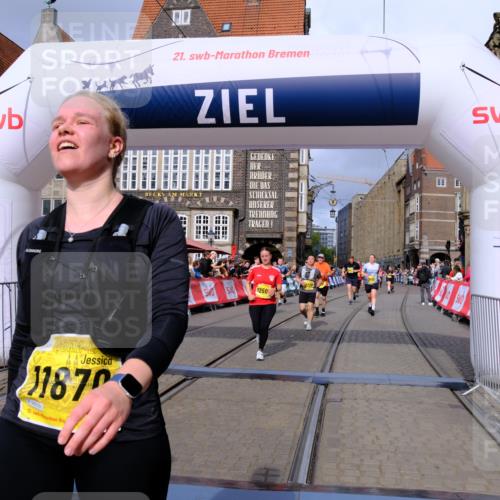 13.09.2026 - 21. swb-Marathon Bremen Tim E. http://msf.ph/oto/10342117 13.09.2026 11:11:43 Ziel 10155, 10419, 10510, 10511, 10546, 10977, 11036, 11216, 11231, 11289, 11458, 11533, 11702, 11745, 11870, 12126, 12148, 12220, 12311, 12464, 12508 meine-sportfotos.de