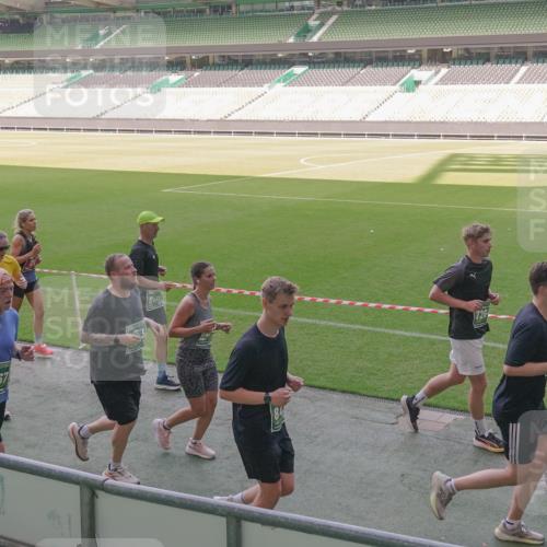 13.09.2026 - 21. swb-Marathon Bremen Michael Burmester http://msf.ph/oto/10342161 13.09.2026 13:25:09 Laufen im Stadion 137, 182, 213, 294, 324, 505, 530, 543, 548, 645, 721, 723, 739, 743, 752, 815, 818, 966, 1273, 1410, 1443, 1459, 1463, 1471, 1487, 1491, 1504, 1515, 1561, 1597, 1598, 1744, 1828, 1830, 1944, 1953, 2058, 2059, 2095, 2211, 2252, 2267, 2271, 2286, 2298, 2308, 2312, 2323, 2354, 2465, 2483, 2497, 2503, 2506, 2554, 2571, 2591, 2644, 2752, 2762, 2776, 2833, 2878, 2896, 2981, 3005, 3062, 3097, 3142, 3172, 3211, 3259, 3288, 3289, 3298, 3306, 3312, 3329, 3364, 3381, 3390 meine-sportfotos.de