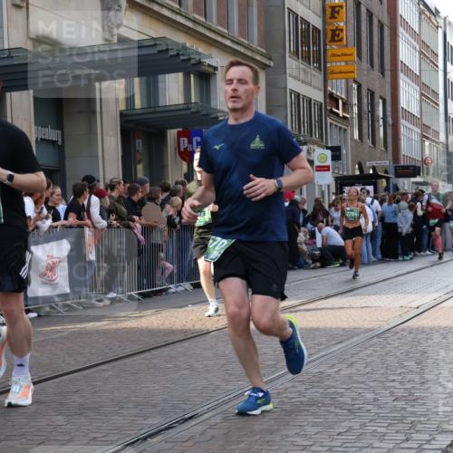 13.09.2026 - 21. swb-Marathon Bremen Strokosch-Dieckow http://msf.ph/oto/10342164 13.09.2026 13:28:11 Ziel 178, 210, 613, 1239, 1380, 1460, 1914, 2047, 2764, 2977, 3028, 3294, 3597, 4102, 4250, 4564, 5250, 5683, 5889, 6914, 6957, 8429, 8483, 8570, 8938, 9064, 9176, 9549, 13012, 488, 1343, 1456, 3114, 3334, 3480, 3576, 4106, 4133, 4265, 4506, 5360, 5462, 5889, 6182, 6468, 6522, 7926, 8188, 8656, 9067, 9145, 9167, 9168, 9543, 9738, 9881, 13069 meine-sportfotos.de