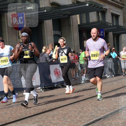 13.09.2026 - 21. swb-Marathon Bremen Strokosch-Dieckow http://msf.ph/oto/10342177 13.09.2026 11:08:03 Ziel 10135, 10188, 10229, 10793, 10851, 10859, 11032, 11065, 11124, 11263, 11509, 11560, 11561, 11888, 11968, 12073, 12164, 12315, 12325, 12384, 12410, 12516, 10139, 10404, 10493, 10660, 10661, 10674, 10767, 10830, 10871, 10937, 11037, 11044, 11378, 11404, 11515, 11659, 11831, 11833, 11958, 12024, 12031, 12066, 12097, 12160, 12248, 12307, 12384, 12389, 12511, 12512 meine-sportfotos.de