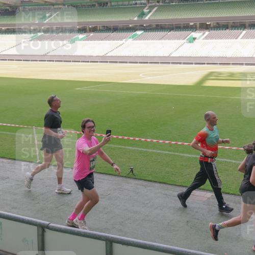13.09.2026 - 21. swb-Marathon Bremen Michael Burmester http://msf.ph/oto/10342192 13.09.2026 13:25:11 Laufen im Stadion 137, 182, 213, 294, 324, 505, 530, 543, 548, 645, 721, 723, 739, 743, 752, 815, 818, 966, 1273, 1283, 1410, 1443, 1459, 1463, 1471, 1487, 1491, 1504, 1515, 1561, 1597, 1598, 1744, 1828, 1830, 1944, 1953, 2058, 2059, 2095, 2211, 2252, 2267, 2271, 2298, 2308, 2312, 2323, 2354, 2465, 2483, 2497, 2503, 2506, 2554, 2571, 2591, 2644, 2752, 2762, 2776, 2833, 2878, 2896, 2981, 3005, 3062, 3097, 3142, 3172, 3211, 3259, 3288, 3289, 3298, 3306, 3312, 3329, 3381, 3390 meine-sportfotos.de
