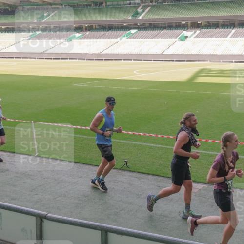 13.09.2026 - 21. swb-Marathon Bremen Michael Burmester http://msf.ph/oto/10342216 13.09.2026 13:25:14 Laufen im Stadion 137, 182, 213, 294, 505, 530, 543, 548, 645, 721, 723, 739, 743, 752, 815, 818, 966, 1273, 1283, 1410, 1443, 1459, 1463, 1471, 1487, 1491, 1504, 1515, 1561, 1744, 1828, 1830, 1944, 1953, 2058, 2059, 2095, 2211, 2252, 2267, 2271, 2298, 2308, 2312, 2323, 2354, 2382, 2384, 2465, 2483, 2497, 2503, 2506, 2554, 2571, 2591, 2644, 2752, 2762, 2776, 2833, 2878, 2896, 2981, 3005, 3062, 3097, 3142, 3172, 3211, 3259, 3288, 3289, 3298, 3306, 3312, 3329, 3381, 3390 meine-sportfotos.de