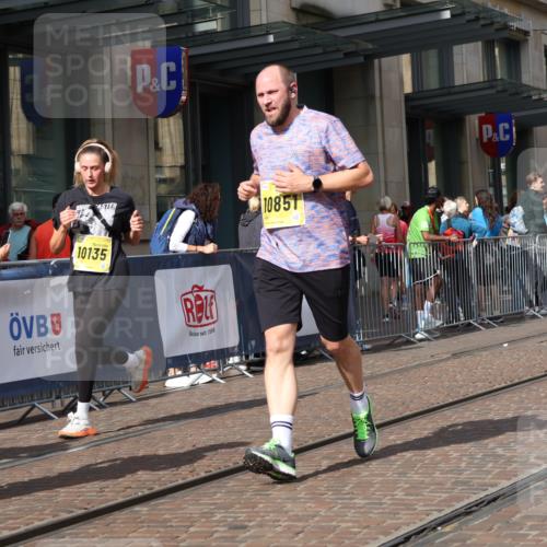 13.09.2026 - 21. swb-Marathon Bremen Strokosch-Dieckow http://msf.ph/oto/10342226 13.09.2026 11:08:04 Ziel 10135, 10188, 10229, 10793, 10851, 10859, 11032, 11065, 11124, 11263, 11509, 11560, 11561, 11678, 11888, 11968, 12073, 12164, 12315, 12325, 12410, 12516, 10139, 10404, 10493, 10660, 10661, 10674, 10767, 10830, 10859, 10871, 10937, 11037, 11044, 11378, 11404, 11515, 11659, 11831, 11833, 11958, 12024, 12031, 12066, 12097, 12160, 12248, 12307, 12384, 12389, 12511, 12512 meine-sportfotos.de