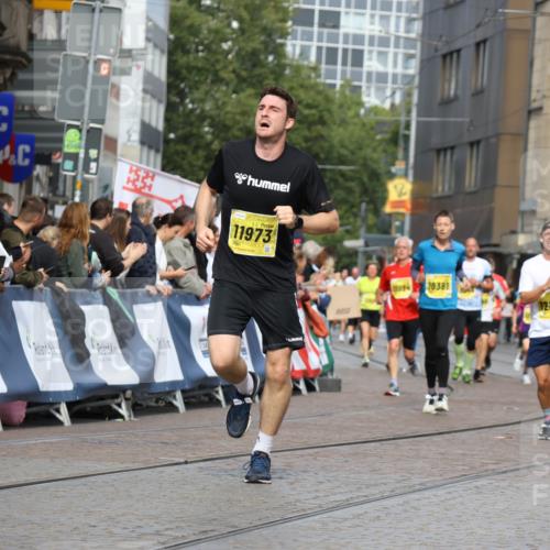 13.09.2026 - 21. swb-Marathon Bremen Strokosch-Dieckow http://msf.ph/oto/10342228 13.09.2026 10:51:23 Ziel 10200, 10471, 10515, 10537, 10808, 11087, 11339, 11537, 11625, 11626, 11801, 12004, 12303, 12351, 12407, 12552, 10334, 10544, 10763, 10862, 11145, 11787, 12424, 13631 meine-sportfotos.de