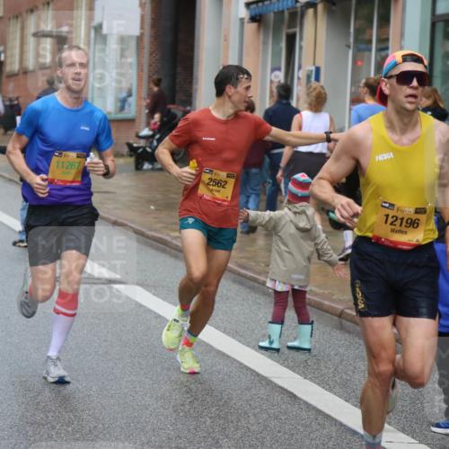 13.09.2026 - Kiel Lauf Markus Tischler http://msf.ph/oto/10342242 13.09.2026 11:28:57 Fleethörn 6871, 4, 39, 11267, 39, 2562, 38, 12196 meine-sportfotos.de