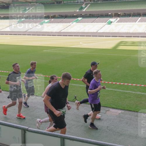 13.09.2026 - 21. swb-Marathon Bremen Michael Burmester http://msf.ph/oto/10342341 13.09.2026 13:25:35 Laufen im Stadion 202, 213, 294, 505, 530, 543, 548, 645, 723, 752, 815, 818, 966, 1283, 1410, 1443, 1459, 1463, 1471, 1473, 1487, 1491, 1504, 1515, 1530, 1561, 1618, 1744, 1828, 1830, 1953, 2058, 2059, 2095, 2211, 2267, 2271, 2298, 2308, 2312, 2323, 2354, 2382, 2384, 2483, 2497, 2506, 2508, 2554, 2558, 2571, 2591, 2592, 2644, 2656, 2675, 2752, 2762, 2776, 2833, 2878, 2896, 2970, 2981, 3005, 3047, 3062, 3097, 3142, 3172, 3211, 3259, 3298, 3306, 3329, 3359, 3381, 3390, 3433, 3851 meine-sportfotos.de
