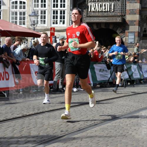 13.09.2026 - 21. swb-Marathon Bremen Strokosch-Dieckow http://msf.ph/oto/10342418 13.09.2026 13:27:06 Ziel 531, 2779, 3076, 3302, 3510, 3852, 3893, 4441, 4598, 4919, 5054, 5937, 5943, 6289, 6314, 6375, 6455, 6548, 6580, 7246, 7317, 8112, 8303, 9551, 13097, 242, 3273, 3385, 3496, 4121, 4558, 6071, 6288, 6776, 7849, 8219, 9159, 9343, 9760, 10112, 10113, 13147 meine-sportfotos.de