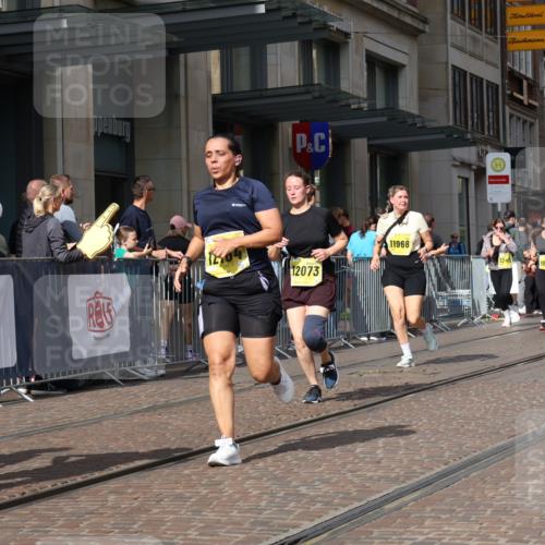 13.09.2026 - 21. swb-Marathon Bremen Strokosch-Dieckow http://msf.ph/oto/10342486 13.09.2026 11:08:16 Ziel 10229, 10399, 10609, 11065, 11124, 11358, 11421, 11509, 11560, 11561, 11678, 11710, 11718, 11834, 11888, 11968, 12073, 12162, 12164, 12315, 12410, 12516, 10135, 10139, 10188, 10404, 10493, 10767, 10793, 10851, 10859, 11032, 11044, 11263, 11378, 11404, 11509, 11659, 11831, 11833, 11958, 12031, 12066, 12160, 12248, 12325, 12384, 12389 meine-sportfotos.de