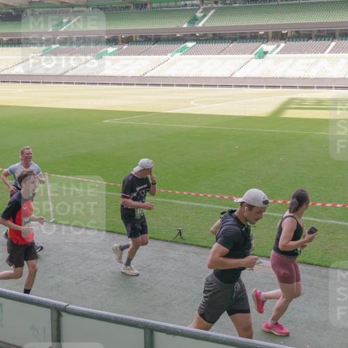 13.09.2026 - 21. swb-Marathon Bremen Michael Burmester http://msf.ph/oto/10342547 13.09.2026 13:25:59 Laufen im Stadion 202, 213, 294, 390, 505, 530, 543, 645, 723, 815, 818, 833, 966, 1077, 1283, 1410, 1443, 1459, 1473, 1487, 1491, 1504, 1515, 1530, 1561, 1618, 1744, 1828, 1830, 1953, 2058, 2059, 2211, 2267, 2271, 2273, 2298, 2308, 2309, 2354, 2382, 2384, 2428, 2497, 2506, 2508, 2554, 2558, 2576, 2582, 2591, 2592, 2644, 2656, 2675, 2752, 2762, 2817, 2833, 2878, 2896, 2965, 2970, 2981, 3005, 3047, 3062, 3084, 3097, 3142, 3172, 3211, 3259, 3306, 3329, 3359, 3390, 3433, 3629, 3851 meine-sportfotos.de
