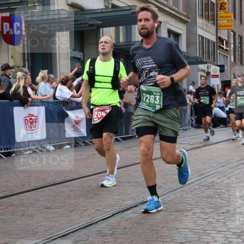 13.09.2026 - 21. swb-Marathon Bremen Strokosch-Dieckow http://msf.ph/oto/10342598 13.09.2026 13:28:28 Ziel 430, 613, 722, 725, 1014, 1914, 2276, 2378, 2851, 2891, 3028, 3348, 3419, 3444, 3665, 4102, 4564, 5267, 5531, 5691, 5865, 6099, 6817, 6914, 6937, 6955, 6957, 7134, 7263, 7527, 8938, 8985, 9176, 9562, 13012, 13174, 178, 210, 1239, 1380, 1460, 2047, 2764, 2977, 3028, 3114, 3294, 3334, 3597, 4250, 4506, 5250, 5360, 5683, 5889, 6182, 8429, 8483, 8570, 9064, 9167, 9168, 9543, 9549, 9738, 9881 meine-sportfotos.de