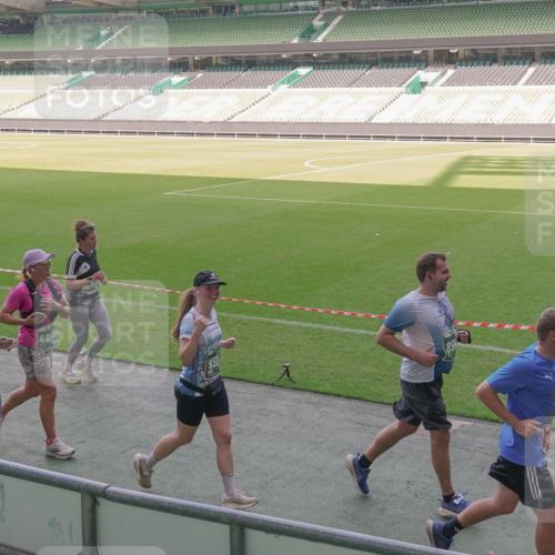13.09.2026 - 21. swb-Marathon Bremen Michael Burmester http://msf.ph/oto/10342618 13.09.2026 13:26:09 Laufen im Stadion 202, 213, 294, 390, 505, 530, 543, 645, 815, 818, 833, 966, 1077, 1283, 1410, 1443, 1459, 1473, 1487, 1491, 1504, 1515, 1530, 1561, 1618, 1744, 1828, 1830, 1953, 2058, 2059, 2267, 2271, 2273, 2298, 2308, 2309, 2354, 2382, 2384, 2388, 2428, 2506, 2508, 2542, 2554, 2558, 2576, 2582, 2591, 2592, 2656, 2675, 2752, 2762, 2817, 2833, 2878, 2896, 2965, 2970, 2981, 3005, 3047, 3062, 3084, 3097, 3142, 3172, 3211, 3259, 3329, 3359, 3390, 3433, 3629, 3851 meine-sportfotos.de