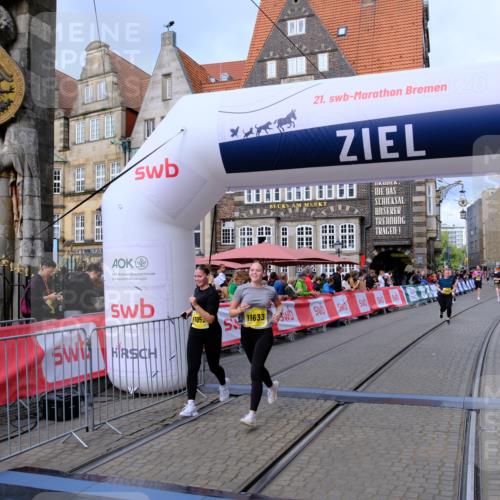 13.09.2026 - 21. swb-Marathon Bremen Tim E. http://msf.ph/oto/10342649 13.09.2026 11:12:32 Ziel 10213, 10406, 10414, 11052, 11585, 11633, 11716, 12012 meine-sportfotos.de