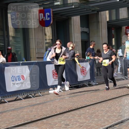 13.09.2026 - 21. swb-Marathon Bremen Strokosch-Dieckow http://msf.ph/oto/10342697 13.09.2026 11:08:21 Ziel 10229, 10399, 10469, 10609, 11065, 11358, 11421, 11560, 11561, 11678, 11710, 11718, 11834, 11888, 11968, 12162, 12164, 12256, 12410, 12516, 12517, 10135, 10188, 10404, 10493, 10767, 10793, 10851, 10859, 11032, 11044, 11124, 11263, 11378, 11404, 11509, 11659, 11831, 11833, 11958, 12073, 12160, 12164, 12248, 12315, 12325, 12384, 12389 meine-sportfotos.de