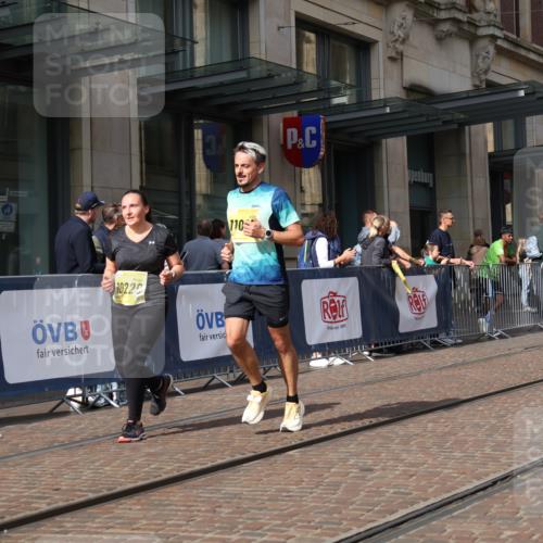 13.09.2026 - 21. swb-Marathon Bremen Strokosch-Dieckow http://msf.ph/oto/10342833 13.09.2026 11:08:23 Ziel 10229, 10399, 10469, 10599, 10609, 11065, 11358, 11421, 11434, 11678, 11710, 11718, 11834, 11888, 11968, 12162, 12256, 12353, 12410, 12516, 12517, 10135, 10188, 10404, 10493, 10767, 10793, 10851, 10859, 11032, 11124, 11263, 11404, 11509, 11560, 11561, 11659, 11831, 11958, 11968, 12073, 12160, 12164, 12248, 12315, 12325, 12384, 12389, 12410 meine-sportfotos.de