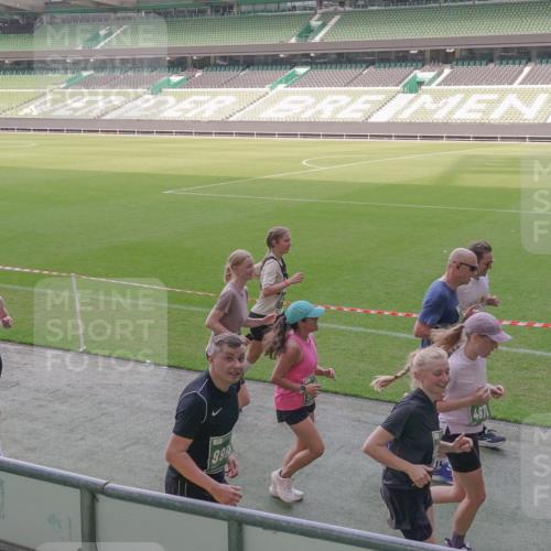 13.09.2026 - 21. swb-Marathon Bremen Michael Burmester http://msf.ph/oto/10343024 13.09.2026 13:27:03 Laufen im Stadion 186, 202, 357, 364, 390, 530, 597, 645, 726, 833, 888, 1077, 1283, 1412, 1443, 1473, 1487, 1530, 1608, 1618, 1700, 1744, 1769, 1828, 1961, 1984, 2236, 2273, 2298, 2309, 2382, 2384, 2388, 2404, 2428, 2507, 2508, 2542, 2558, 2576, 2582, 2592, 2656, 2675, 2725, 2748, 2817, 2875, 2876, 2923, 2965, 2970, 3045, 3047, 3050, 3062, 3073, 3084, 3097, 3172, 3184, 3219, 3359, 3433, 3540, 3592, 3629, 3756, 3851, 3885, 3907, 3978, 4457, 4660 meine-sportfotos.de
