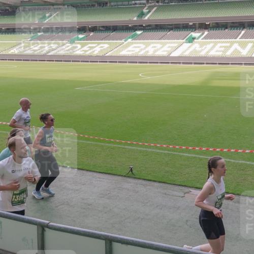 13.09.2026 - 21. swb-Marathon Bremen Michael Burmester http://msf.ph/oto/10343037 13.09.2026 13:27:05 Laufen im Stadion 186, 202, 357, 364, 390, 530, 597, 645, 726, 833, 888, 1077, 1283, 1412, 1473, 1487, 1530, 1608, 1618, 1700, 1744, 1769, 1828, 1961, 1984, 2236, 2273, 2298, 2309, 2382, 2384, 2388, 2404, 2428, 2507, 2508, 2542, 2558, 2576, 2582, 2592, 2656, 2675, 2725, 2748, 2817, 2875, 2876, 2923, 2965, 2970, 3045, 3047, 3050, 3062, 3073, 3084, 3097, 3172, 3184, 3219, 3359, 3433, 3540, 3592, 3629, 3756, 3851, 3885, 3907, 3978, 4457, 4660 meine-sportfotos.de