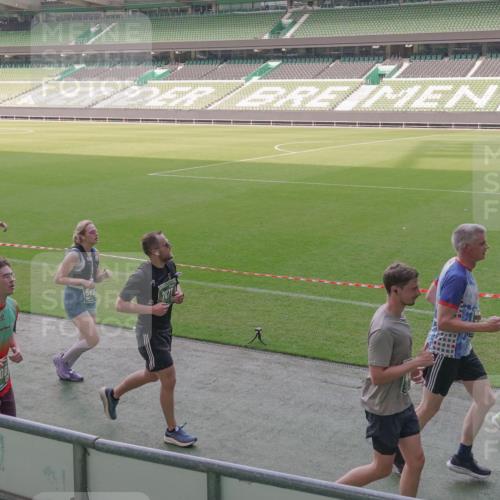 13.09.2026 - 21. swb-Marathon Bremen Michael Burmester http://msf.ph/oto/10343079 13.09.2026 13:27:10 Laufen im Stadion 186, 202, 357, 364, 390, 530, 597, 645, 726, 833, 888, 1077, 1283, 1412, 1473, 1487, 1530, 1608, 1618, 1700, 1744, 1769, 1828, 1958, 1961, 1984, 2236, 2273, 2309, 2382, 2384, 2388, 2404, 2428, 2502, 2507, 2508, 2542, 2558, 2576, 2582, 2592, 2656, 2675, 2725, 2748, 2817, 2875, 2876, 2923, 2965, 2970, 3045, 3047, 3050, 3062, 3073, 3084, 3097, 3172, 3184, 3219, 3359, 3433, 3540, 3592, 3629, 3756, 3851, 3885, 3907, 3978, 4457, 4660 meine-sportfotos.de